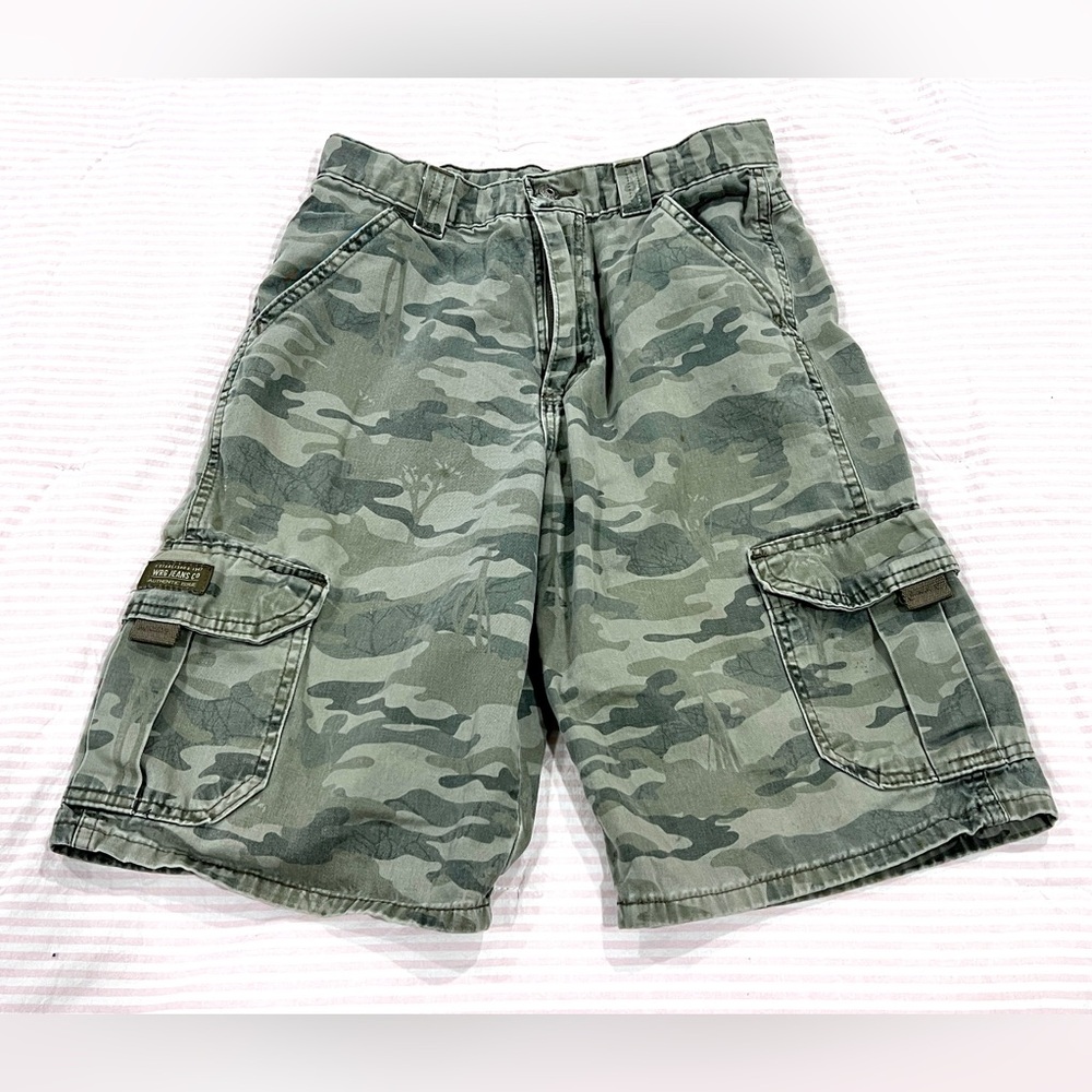 Green Camouflage Cargo Shorts with Relaxed Fit